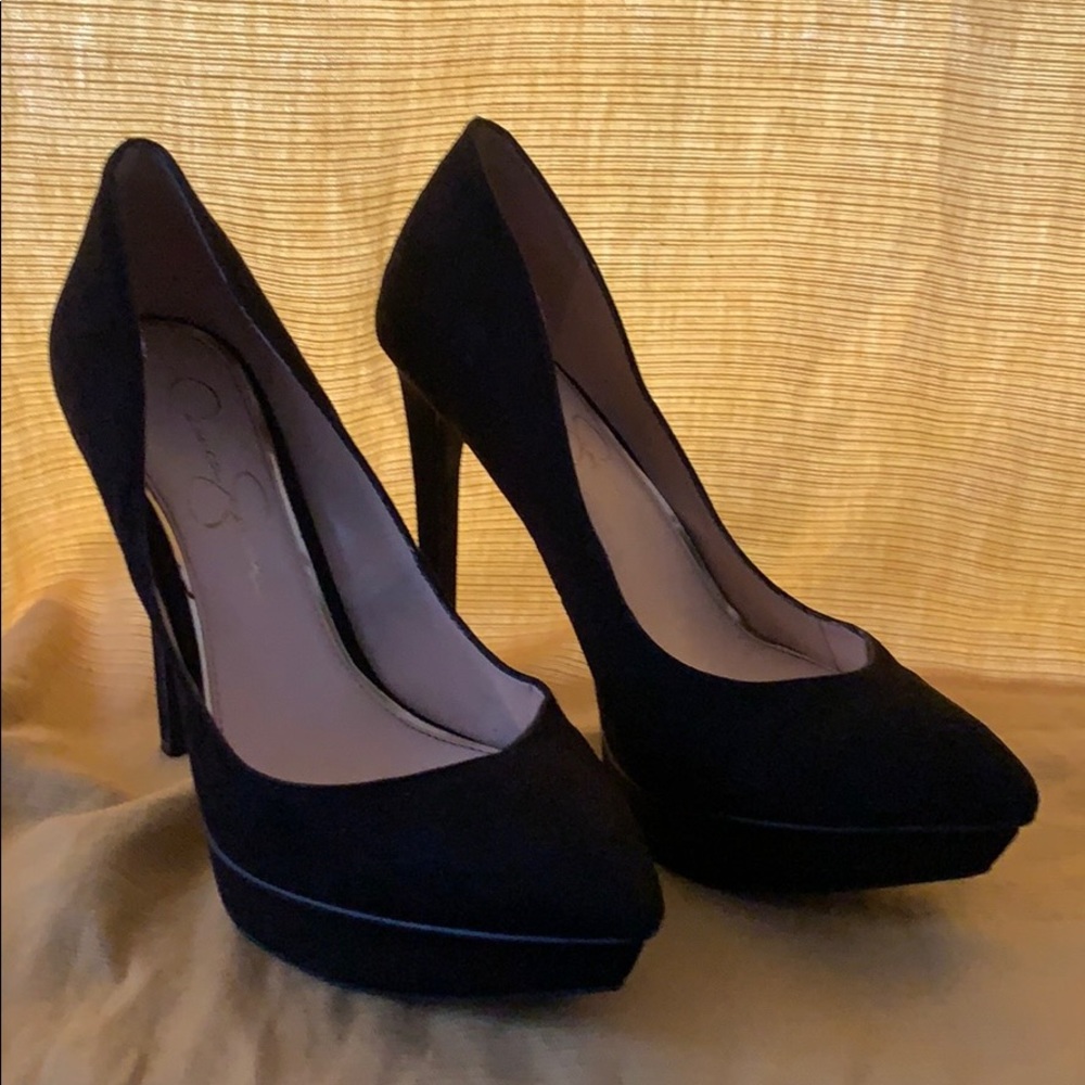 Sexy Jessica Simpson platform high heels